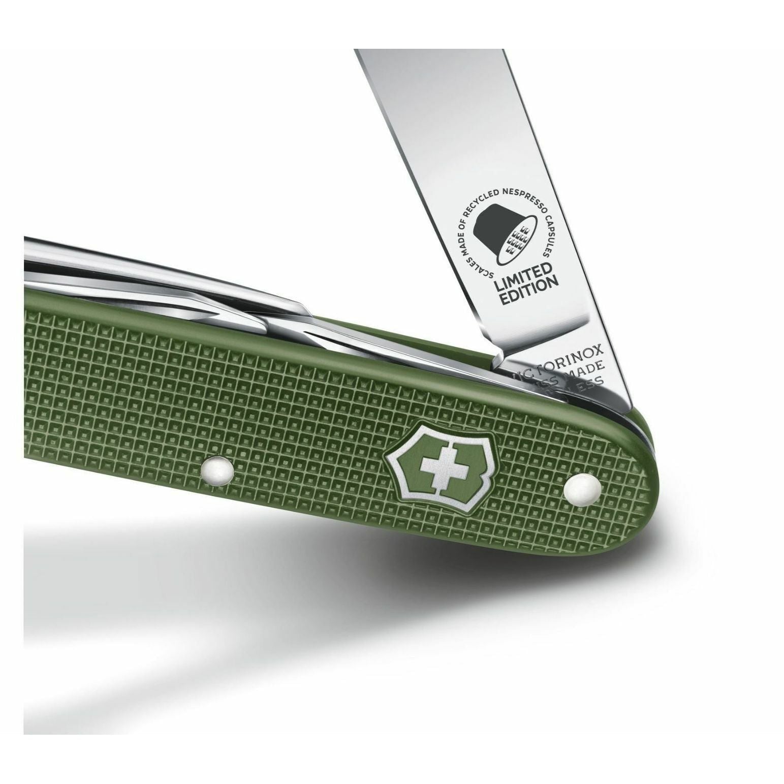 Nespresso victorinox clearance 2019